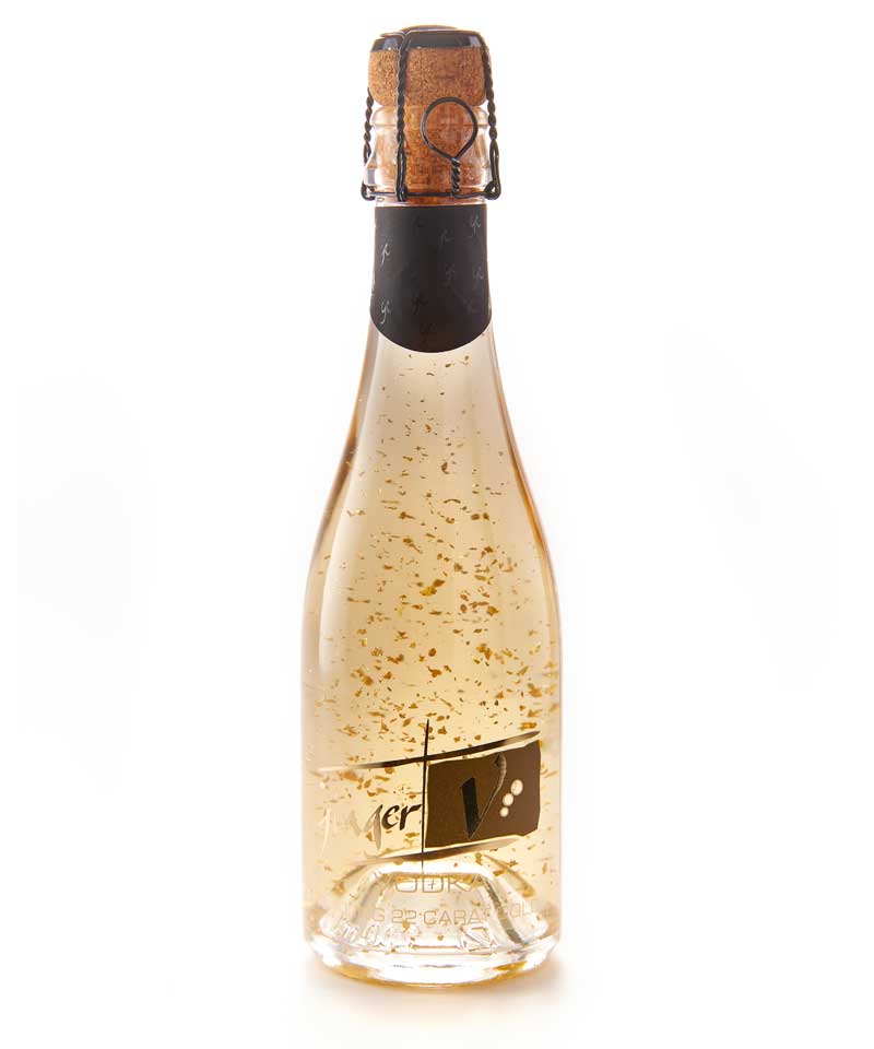 Sparkling Ginger Vodka with edible 22 carat gold flakes - 200ml